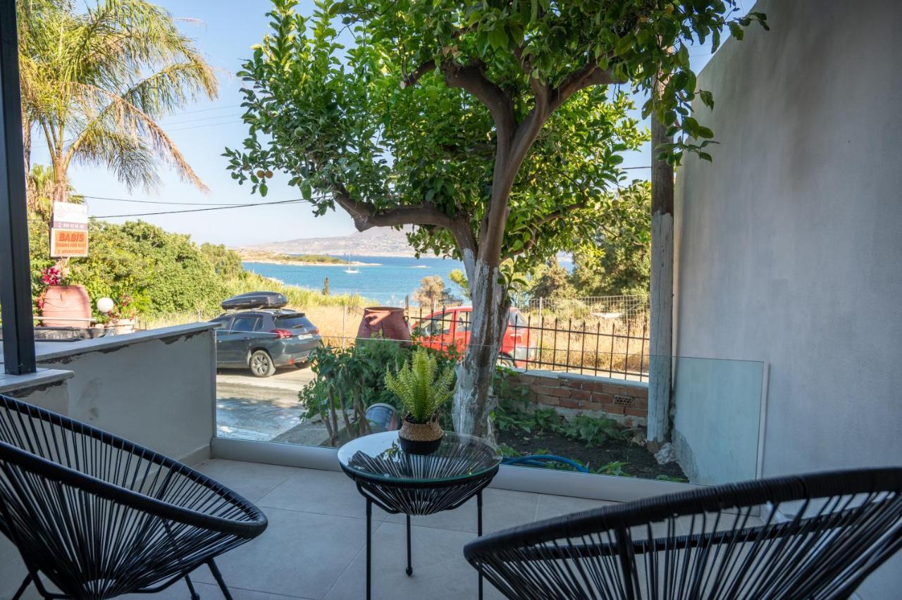Eleftherias Suites - Near Beach Apartments マラティ エクステリア 写真