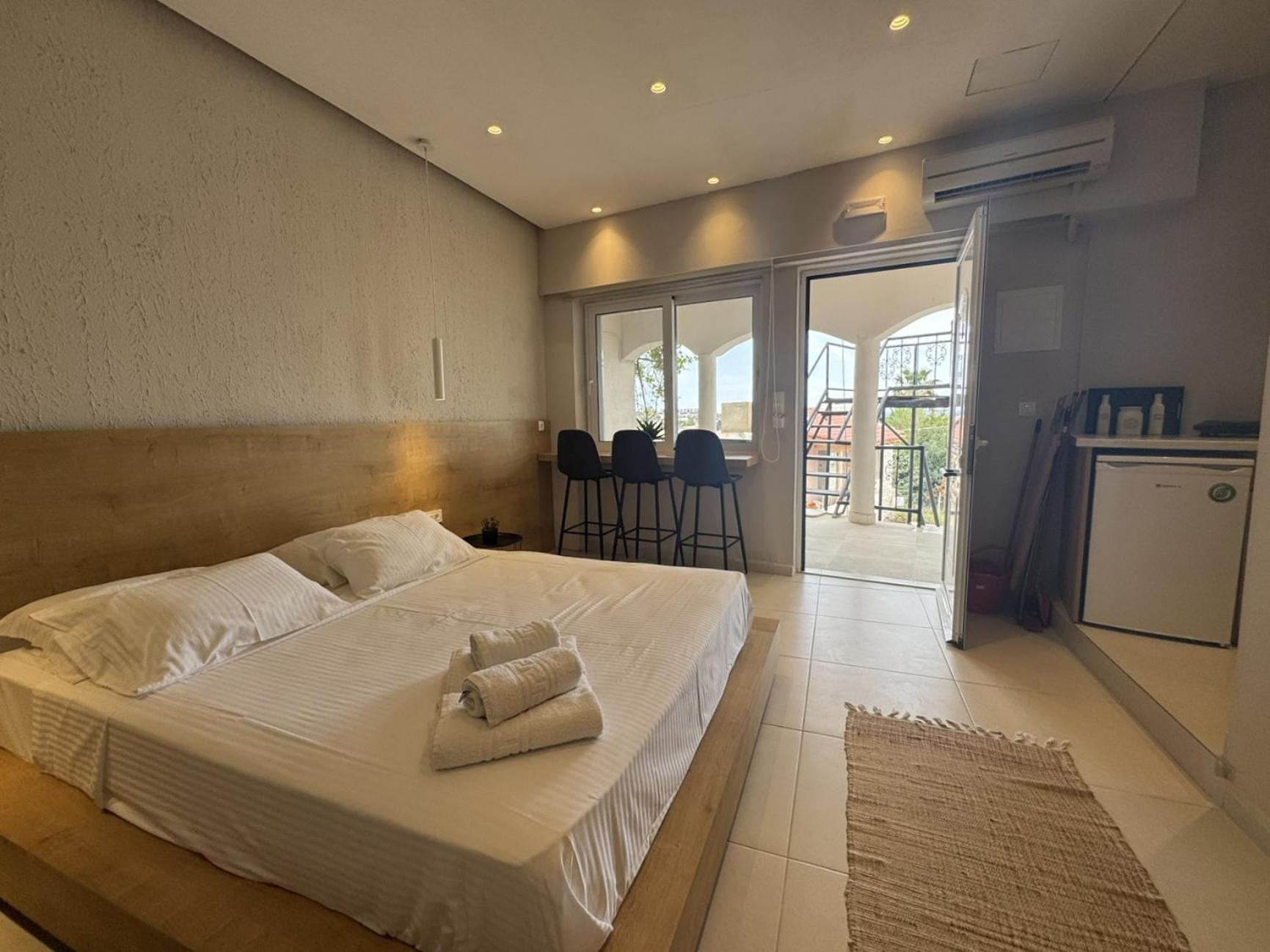 Eleftherias Suites - Near Beach Apartments マラティ エクステリア 写真